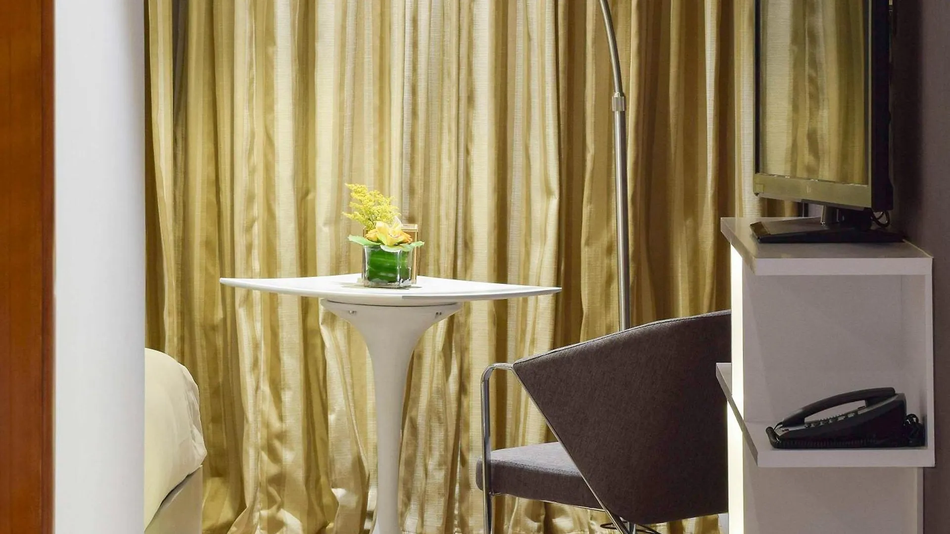 Novotel Suites Riyadh Centre Otel